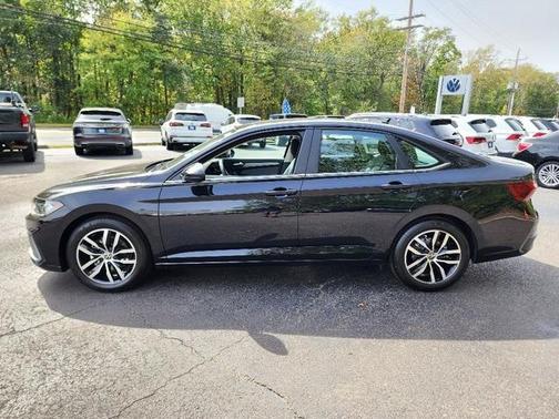 2025 Volkswagen Jetta 1.5T SE