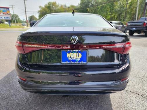 2025 Volkswagen Jetta 1.5T SE