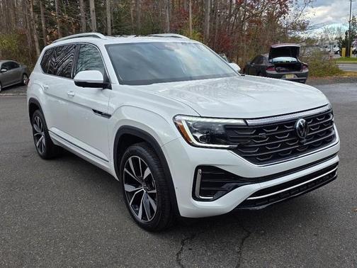 2025 Volkswagen Atlas 2.0T SEL Premium R-Line