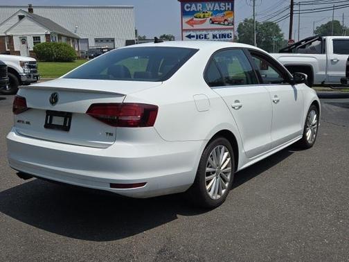 2016 Volkswagen Jetta 1.8T SEL