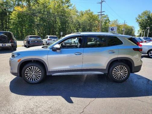 2025 Volkswagen Tiguan 2.0T S