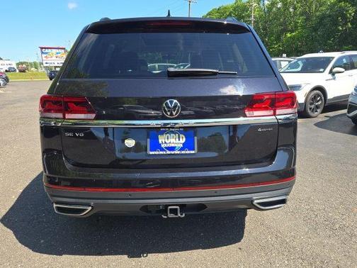 Deep Black Pearl Effect 2023 Volkswagen Atlas 3.6L SE w/Technology