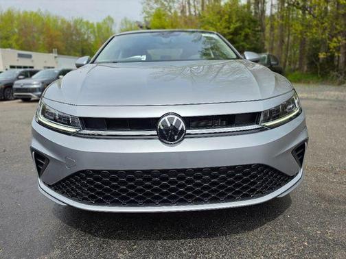 Pyrite Silver Metallic 2026 Volkswagen Jetta 1.5T SE