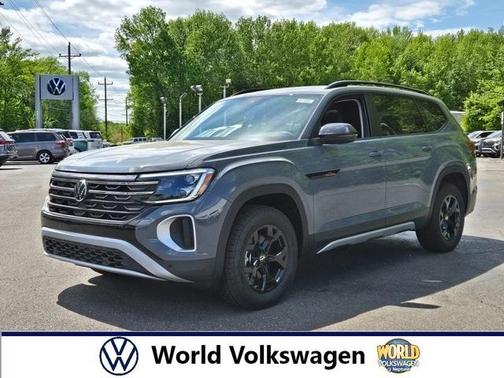 2025 Volkswagen Atlas 2.0T Peak Edition