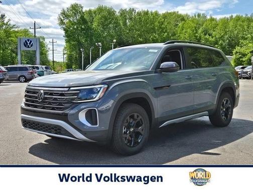 2025 Volkswagen Atlas 2.0T Peak Edition
