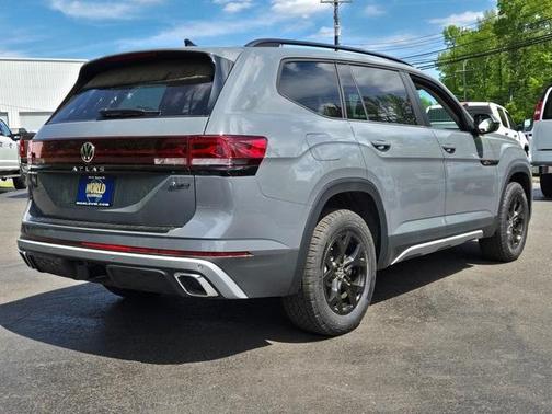 2025 Volkswagen Atlas 2.0T Peak Edition
