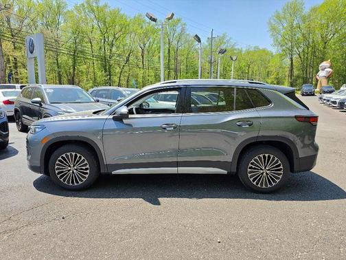 Platinum Gray Metallic 2026 Volkswagen Tiguan 2.0T S