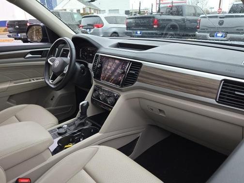 2022 Volkswagen Atlas 2.0T SEL