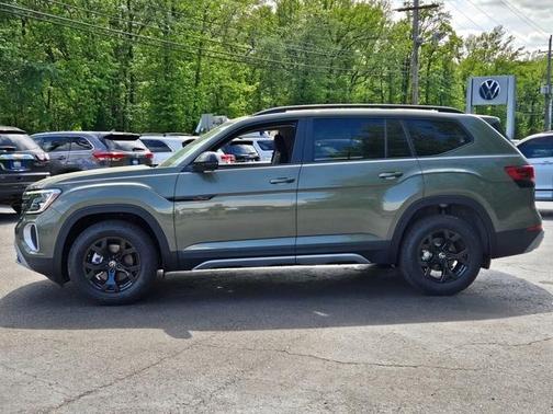 2025 Volkswagen Atlas 2.0T Peak Edition