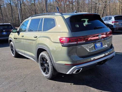 2025 Volkswagen Atlas 2.0T Peak Edition
