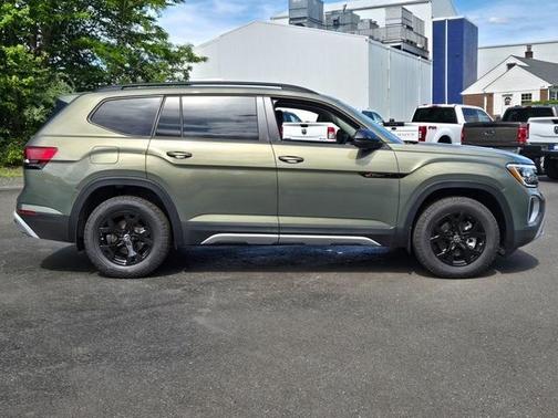2025 Volkswagen Atlas 2.0T Peak Edition