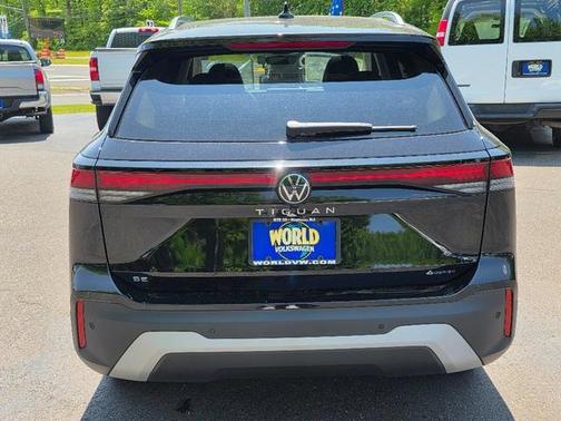 2025 Volkswagen Tiguan 2.0T SE