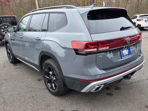 2025 Volkswagen Atlas 2.0T Peak Edition
