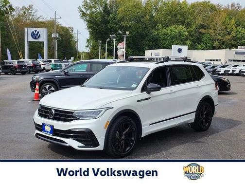 2023 Volkswagen Tiguan 2.0T SE R-Line Black