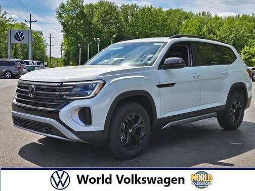 2025 Volkswagen Atlas 2.0T Peak Edition