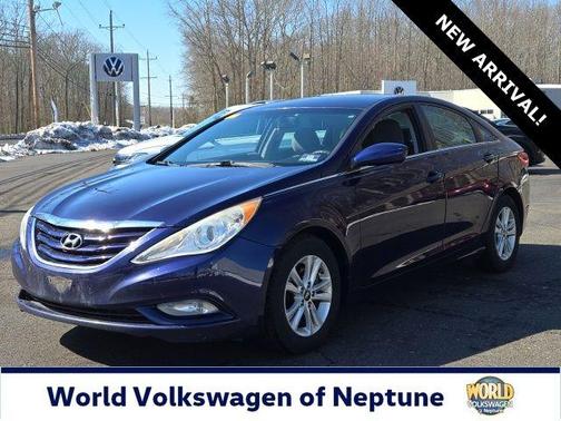 2013 Hyundai SONATA GLS