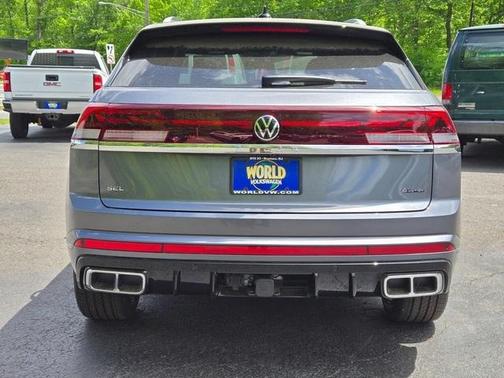 2025 Volkswagen Atlas Cross Sport 2.0T SEL Premium R-Line