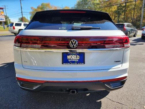 2026 Volkswagen Atlas Cross Sport 2.0T SE w/Technology