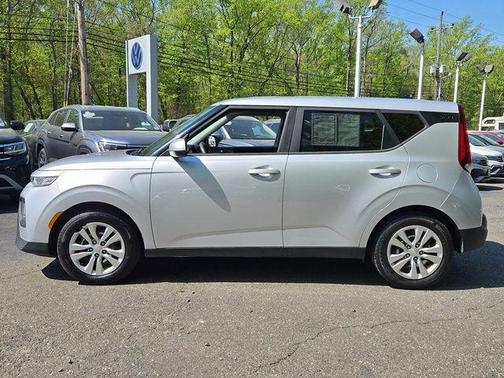Sparkling Silver 2020 Kia Soul LX