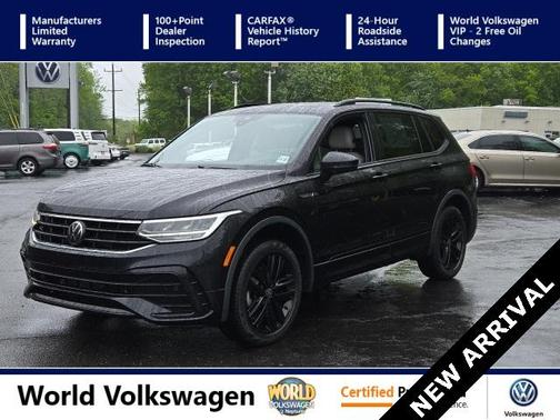 2022 Volkswagen Tiguan 2.0T SE R-Line Black
