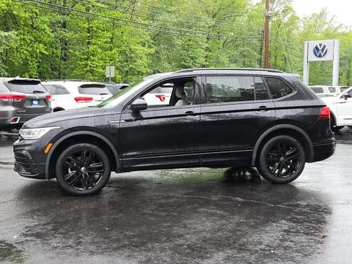 2022 Volkswagen Tiguan 2.0T SE R-Line Black