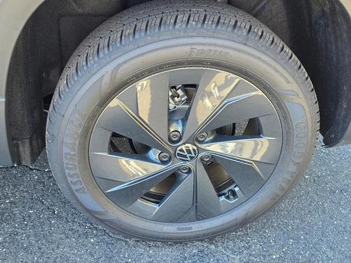 2025 Volkswagen Taos 1.5T S