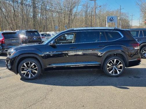 2026 Volkswagen Atlas 2.0T SEL Premium R-Line