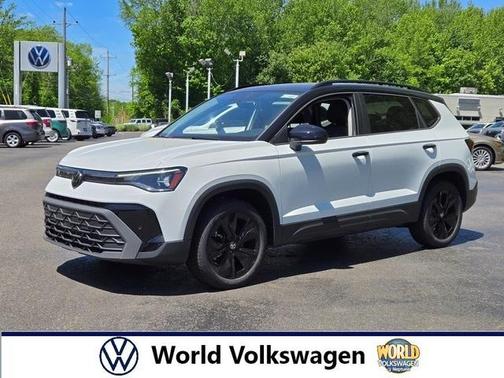 2025 Volkswagen Taos 1.5T SE Black