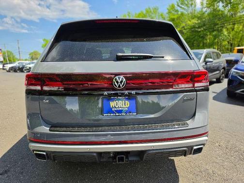 Pure Gray 2026 Volkswagen Atlas 2.0T Peak Edition