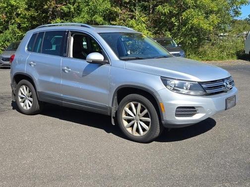 2017 Volkswagen Tiguan 2.0T Wolfsburg Edition