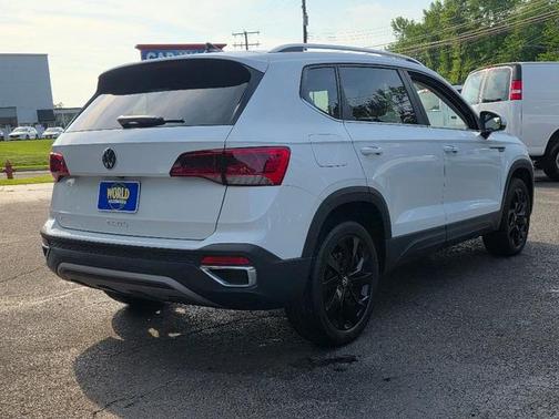 2023 Volkswagen Taos 1.5T SE