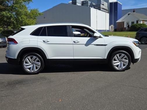 2023 Volkswagen Atlas Cross Sport 2.0T SE w/Technology