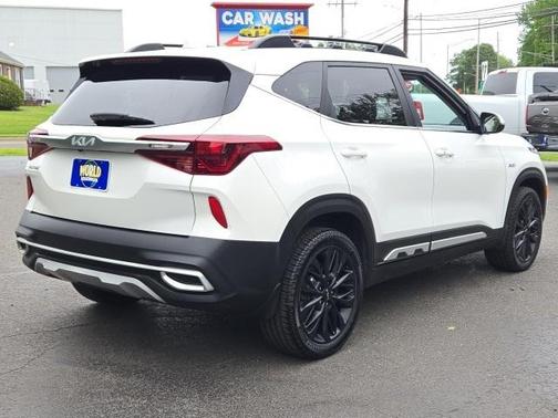2022 Kia Seltos Nightfall