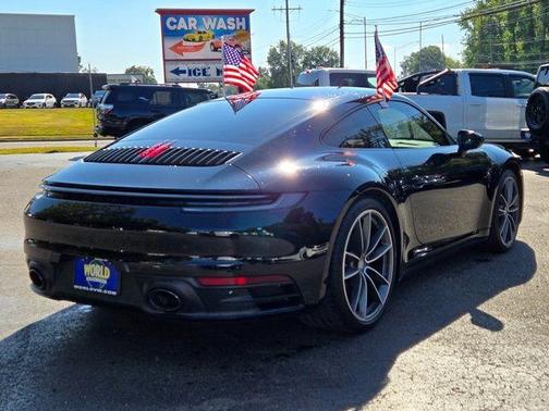2020 Porsche 911 Carrera