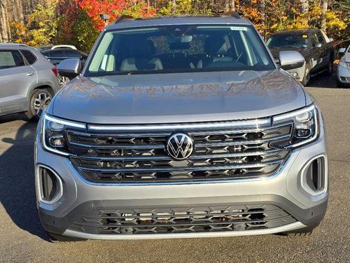 Silver Mist Metallic 2026 Volkswagen Atlas 2.0T SE W/TECHNOLOGY