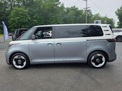 2025 Volkswagen ID. Buzz Pro S Plus