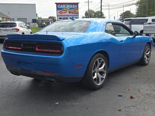 2016 Dodge Challenger SXT
