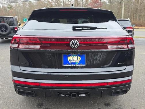 2026 Volkswagen Atlas Cross Sport 2.0T SEL R-Line Black