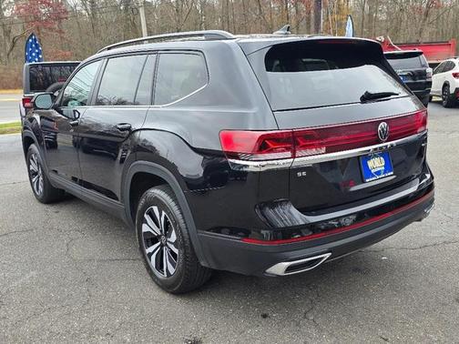 2025 Volkswagen Atlas 2.0T SE