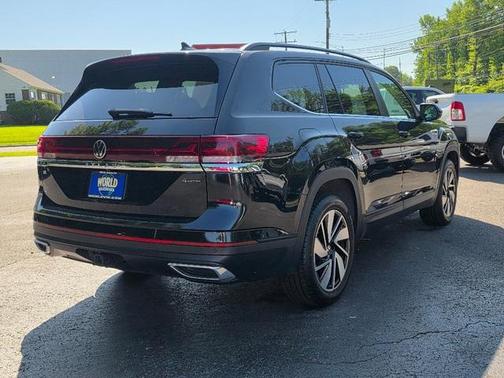 2024 Volkswagen Atlas 2.0T SE