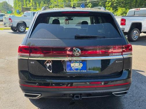 2024 Volkswagen Atlas 2.0T SE