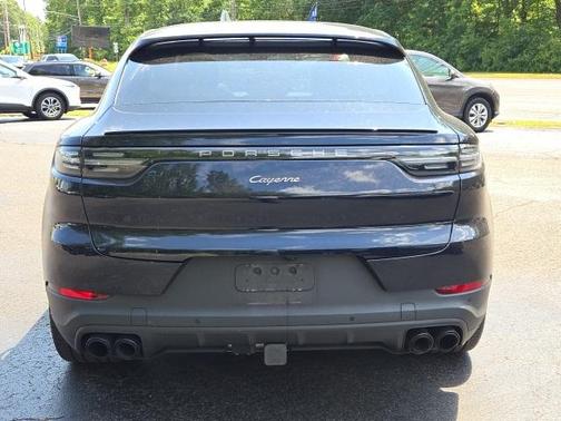 2023 Porsche Cayenne Platinum Edition