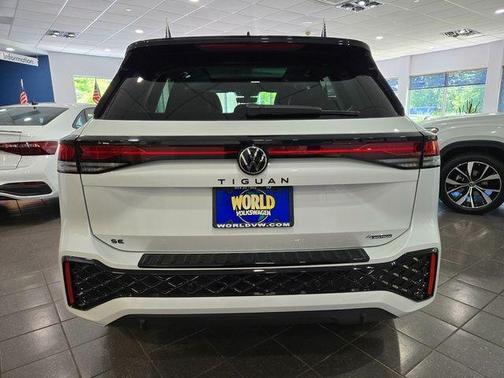 Opal White Pearl 2026 Volkswagen Tiguan 2.0T SE R-Line Black
