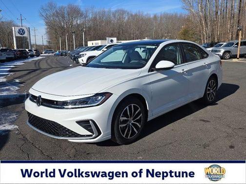 Opal White Pearl 2026 Volkswagen Jetta 1.5T SE