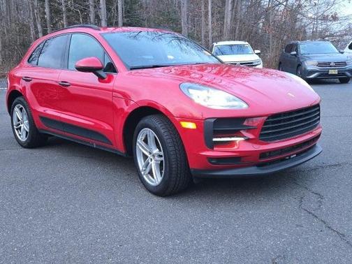 2020 Porsche Macan Base