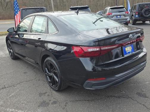 2025 Volkswagen Jetta 1.5T SE