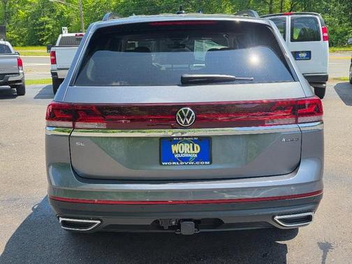 2025 Volkswagen Atlas 2.0T SE