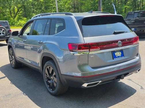 2025 Volkswagen Atlas 2.0T SE