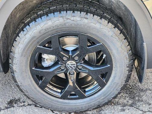 2026 Volkswagen Atlas 2.0T Peak Edition