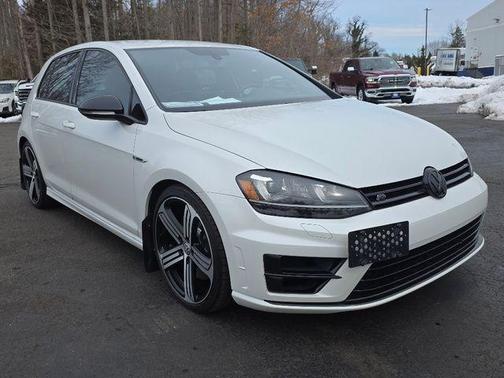 2016 Volkswagen Golf R 4-Door